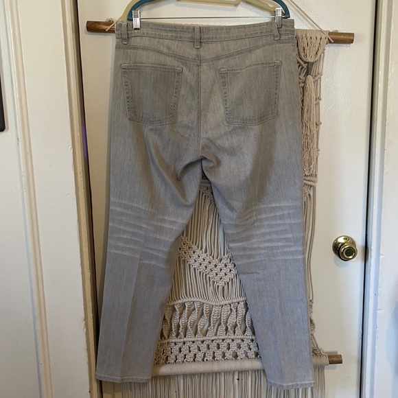 Eileen Fisher gray straight leg jeans size 12 - Picture 3 of 4